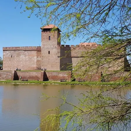 Central-aqua Apartmán Gyula