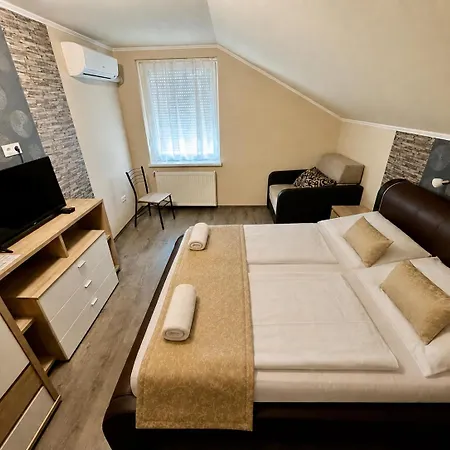 Central-aqua Apartmán Gyula