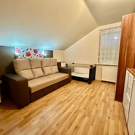 Central-aqua Apartmán *