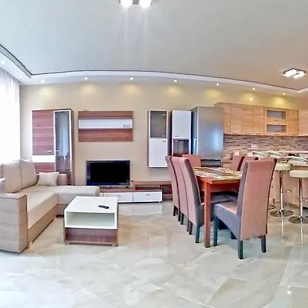Central-aqua Apartment Gyula
